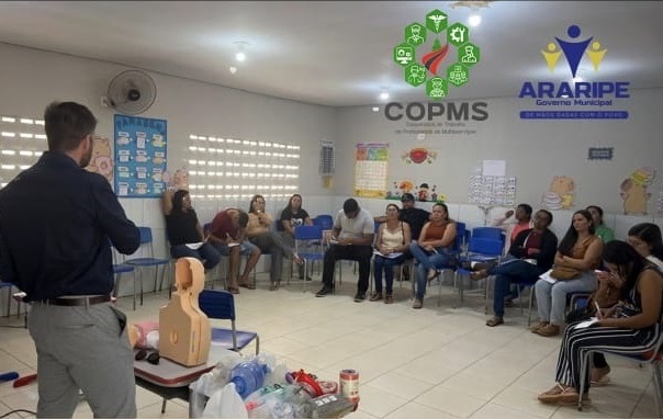 Instrutor ministrando curso de Cooperativismo – Araripe/CE
